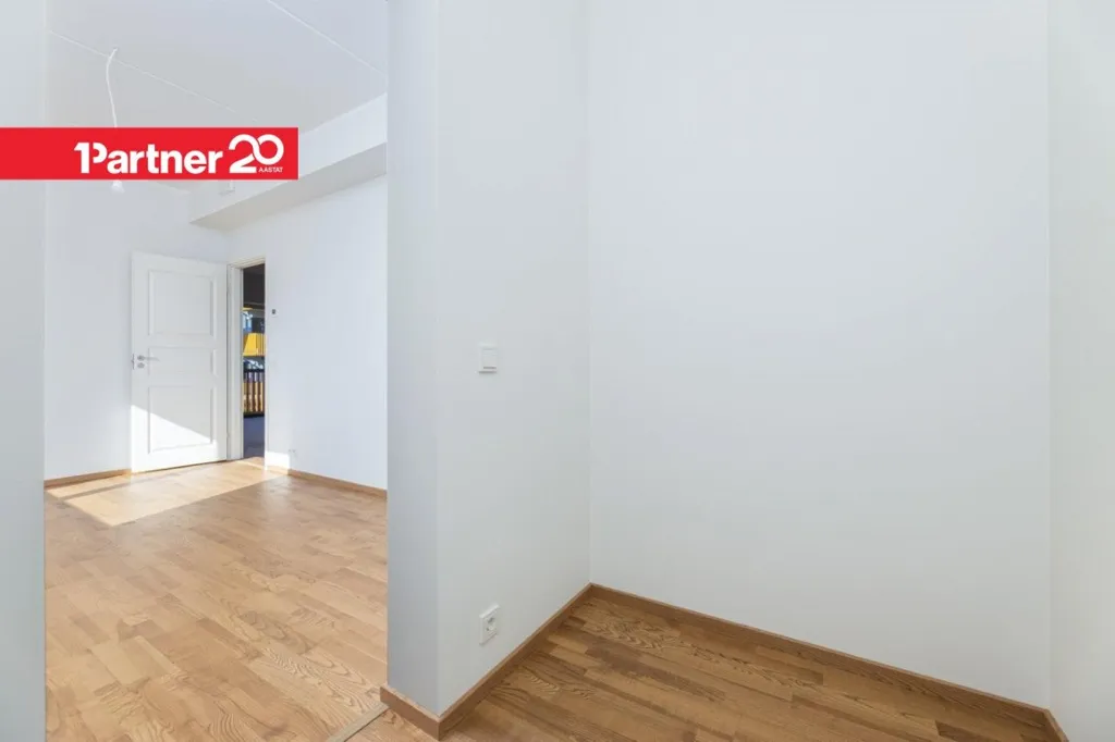 hallway_entrance