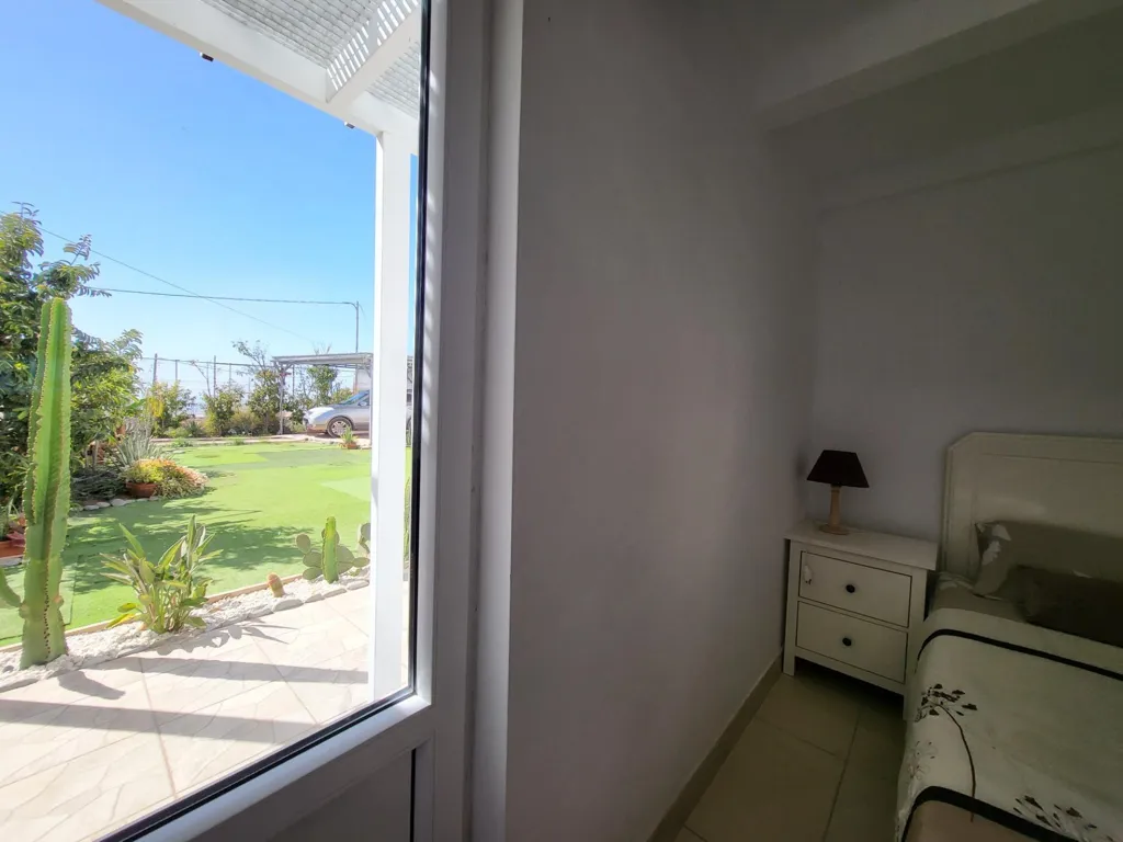 Magamistoad - Detached Villa with Private Garden in Arona