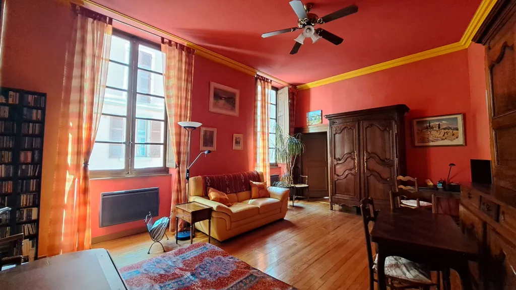 Elutuba - 2-Bedroom Apartment with Balcony in Chambéry