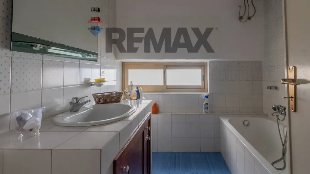 Vannitoad - Two-Level Apartment with Balcony in Palermo