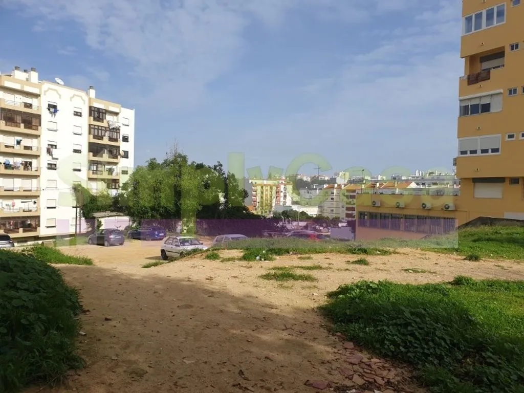 Aed - Construction Land with Approved Project in Setúbal