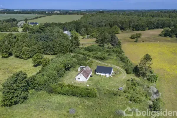 Õhuvaade - Agricultural Cottage with Large Plot in Aars