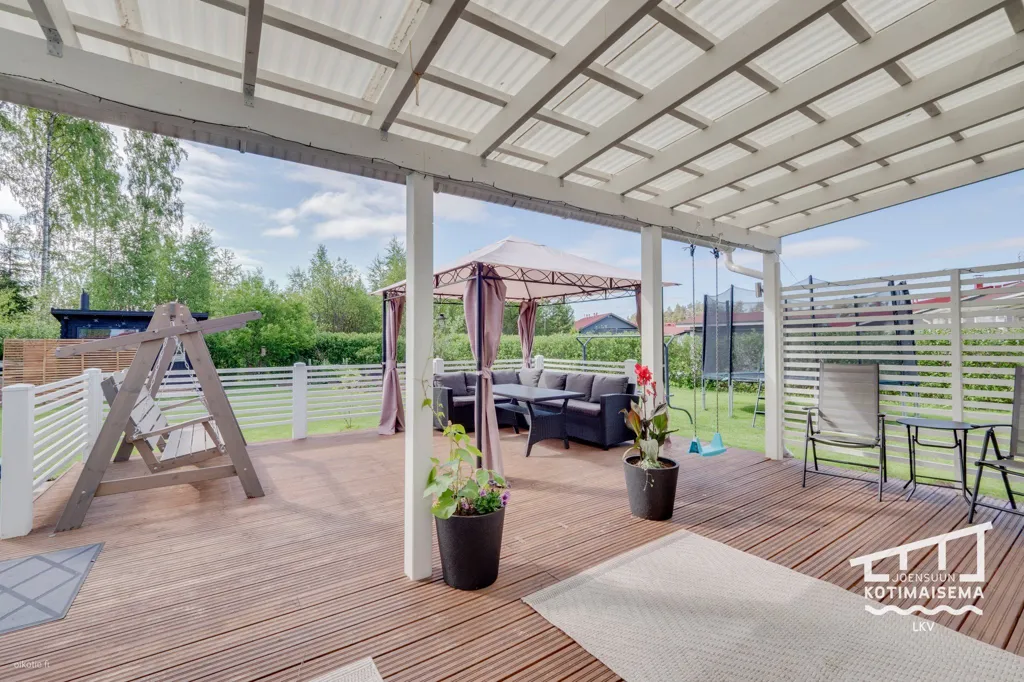 Terrazza - Modern Detached House with Sauna in Joensuu