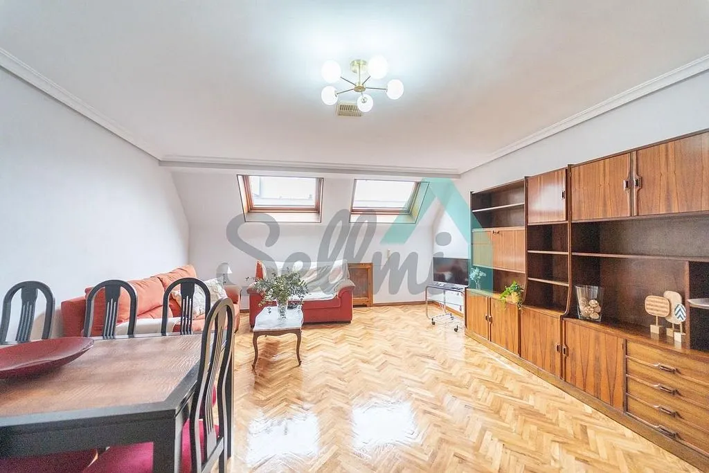 Elutuba - Furnished Flat with West View in Oviedo