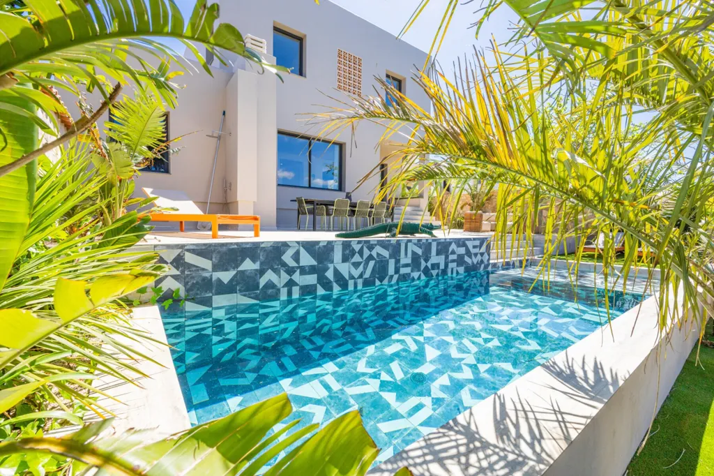 Pool - Contemporary Villa with Private Mooring in Empuriabrava