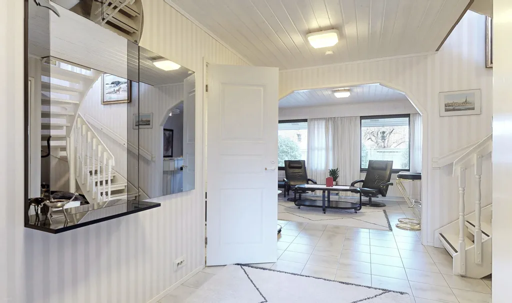 Entrée - Modernised Apartment with Terrace in Salo Centre