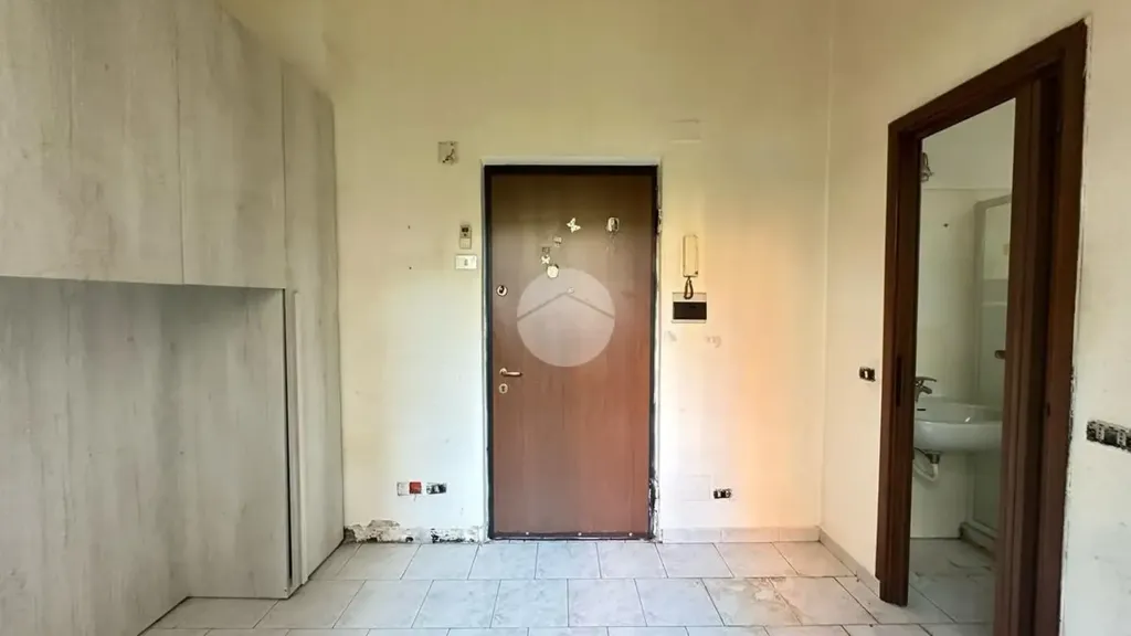 hallway_entrance
