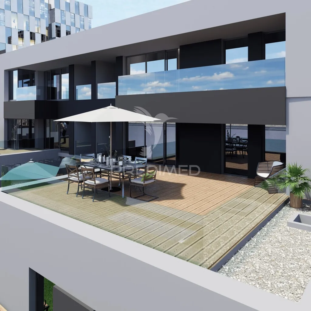 Piscine - T3 + 1 Apartment with Sótão in Bonfim