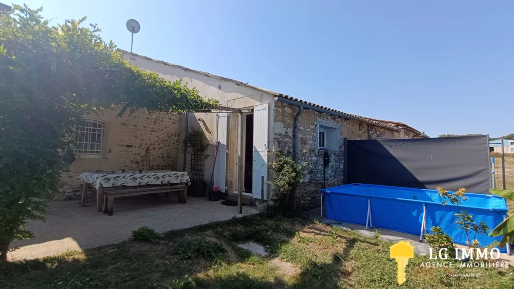 Aed - House with Garden in Quiet Hamlet