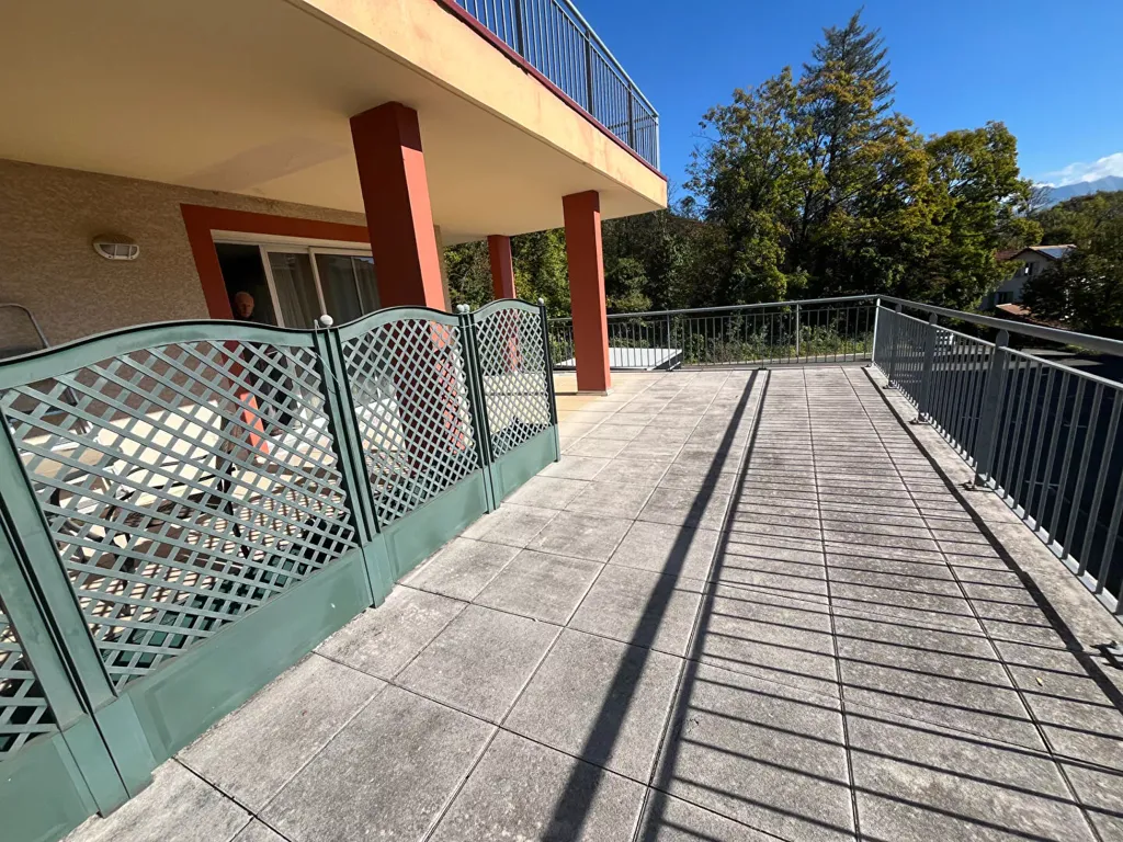 Balcon - Appartement 4 Pièces avec Terrasse à GAP