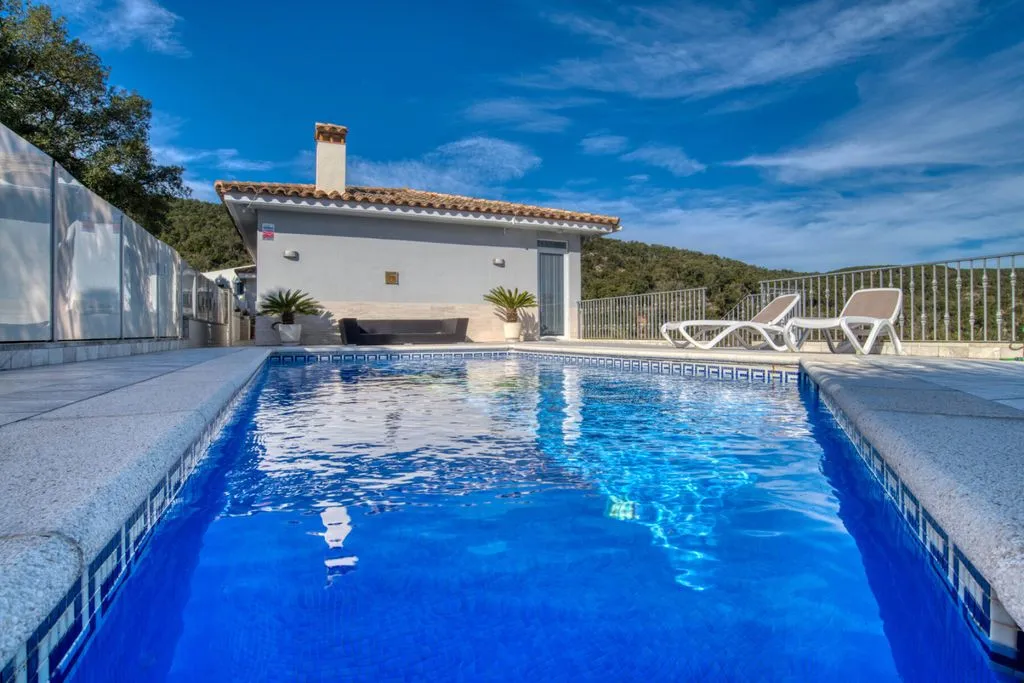 Bassein - Detached House with Pool in Calonge