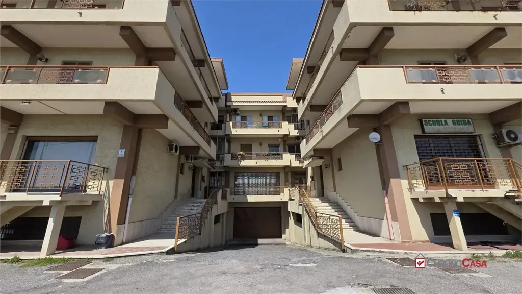 Välivaade - Panoramic Apartment with Balconies in Mili