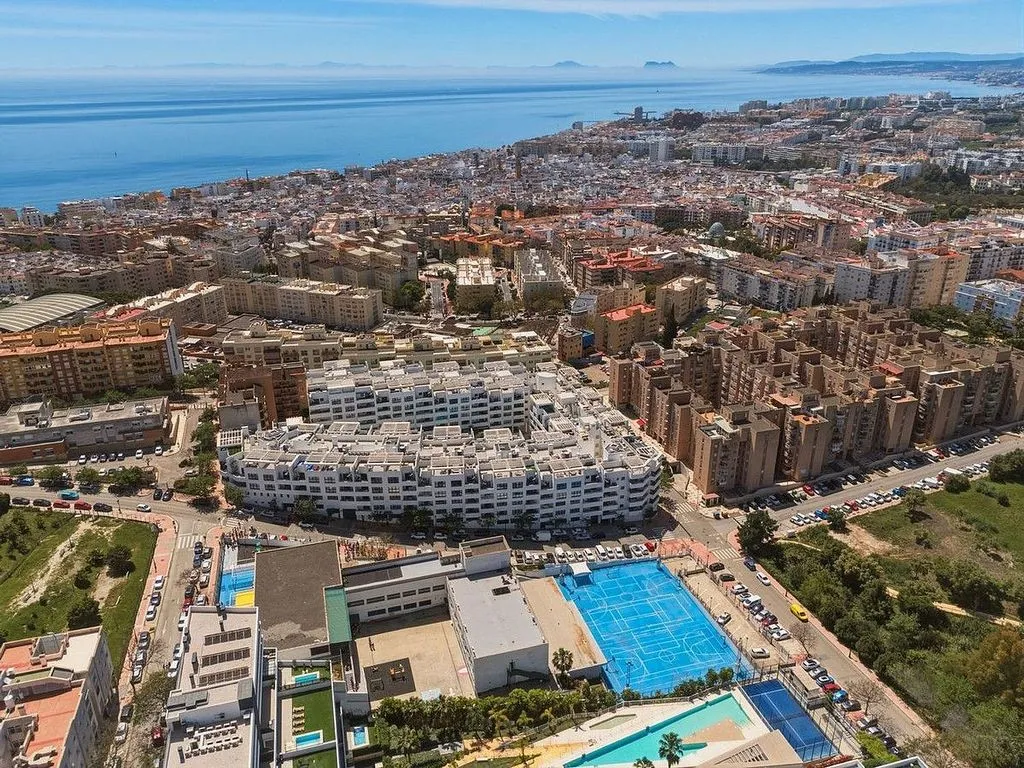 Vista aerea - Penthouse with Pool in Estepona Centre