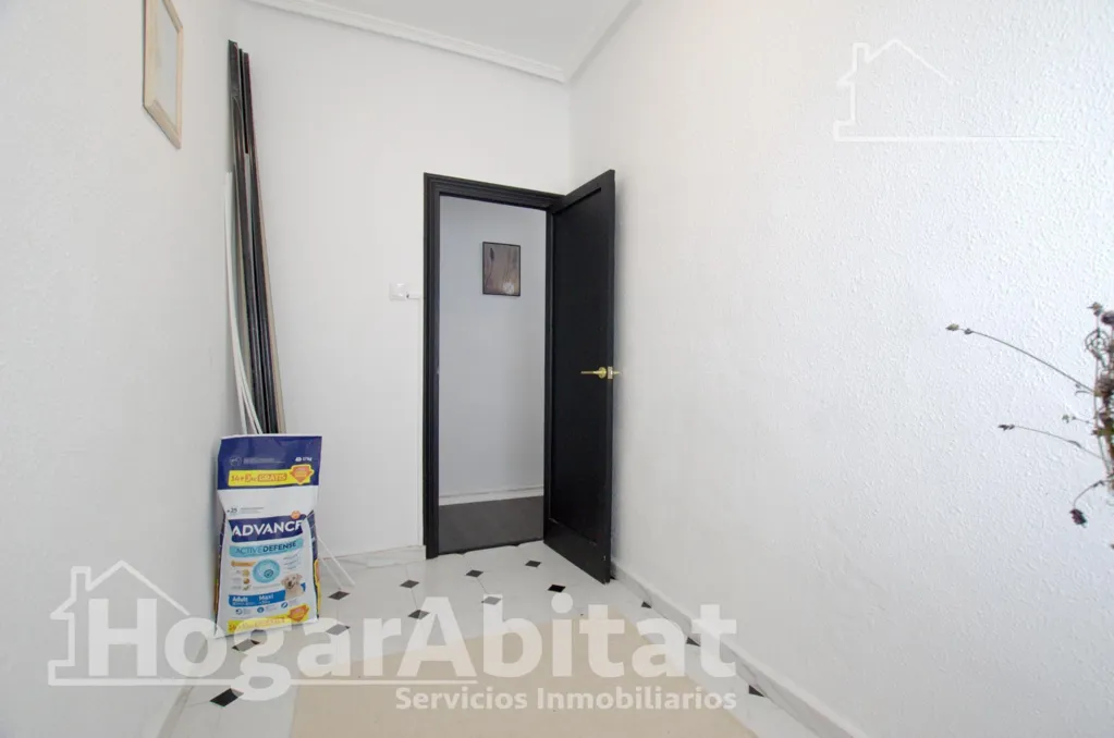 Entrée - Reformed Apartment with Balcony near Cullera Centre