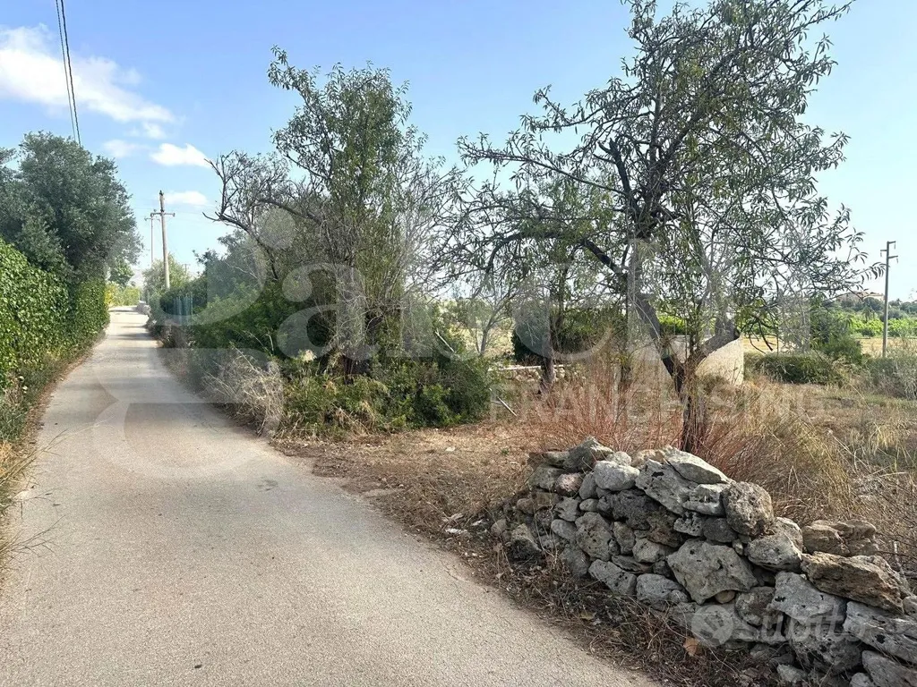 Aed - Buildable Land with Sea View in Noto