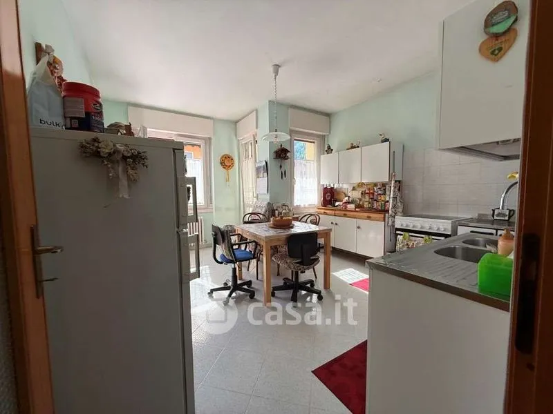 Cuisine - Spacious Apartment with Balcony in Malè