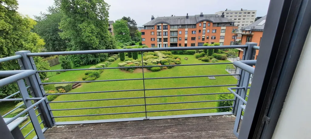 Balcon - Penthouse avec Terrasses en Pleine Ville