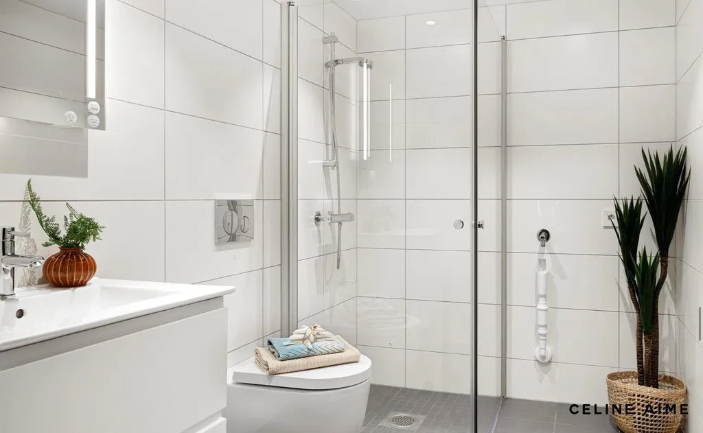 Salles de bain - Appartement Contemporain avec Balcons à Montrouge
