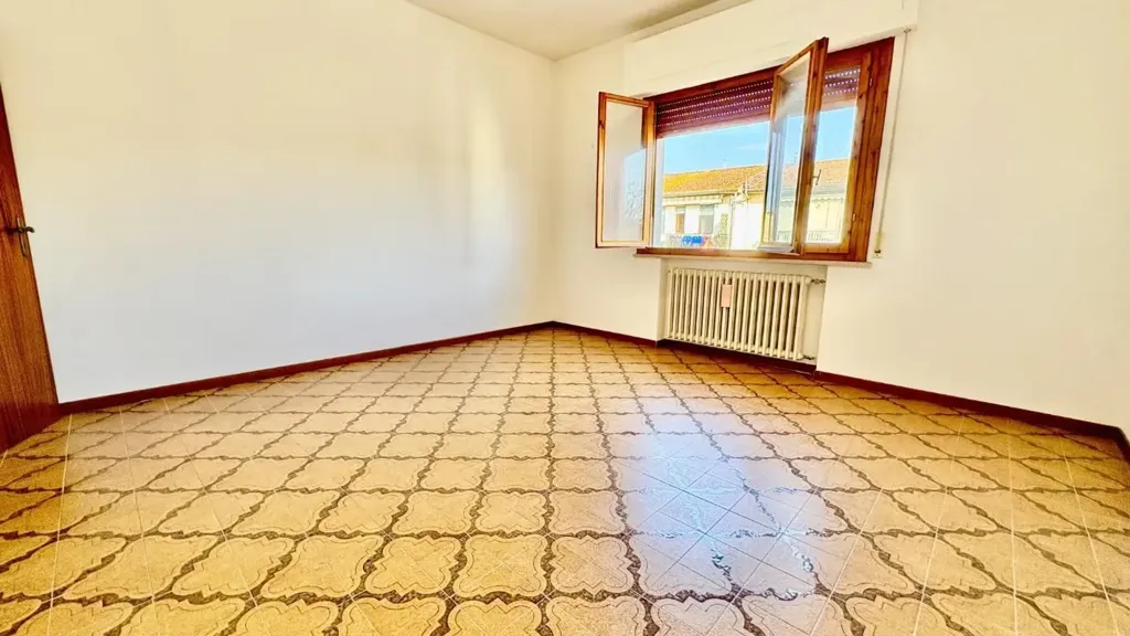 Pièces - Spacious 4-Room Apartment in Castelfiorentino