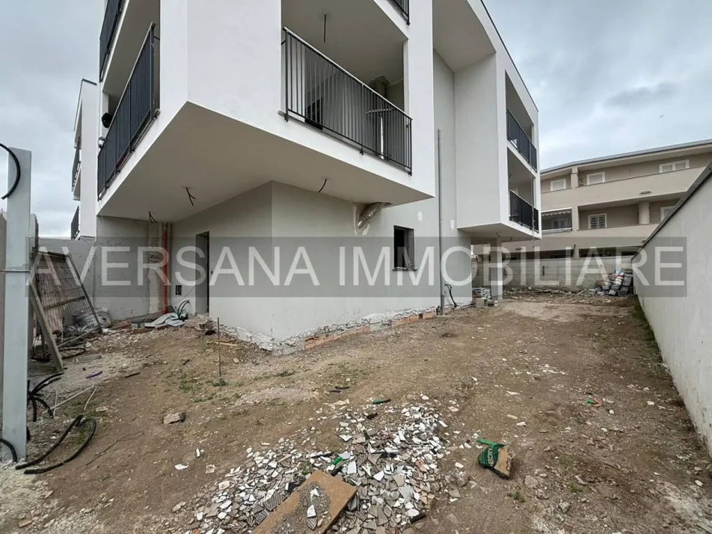 Extérieur - New Villa with Private Garden in Parete