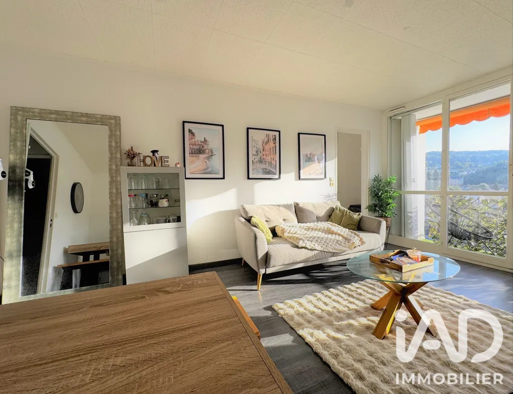 Soggiorno - 3-Bed Flat with Balcony in Déville-lès-Rouen