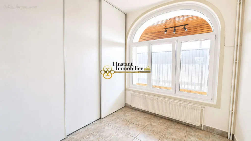 Rooms - House with Panoramic View in Carantec
