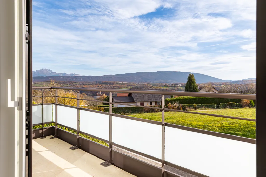 Balcon - Appartement Duplex avec Vue Montagne à Lovagny