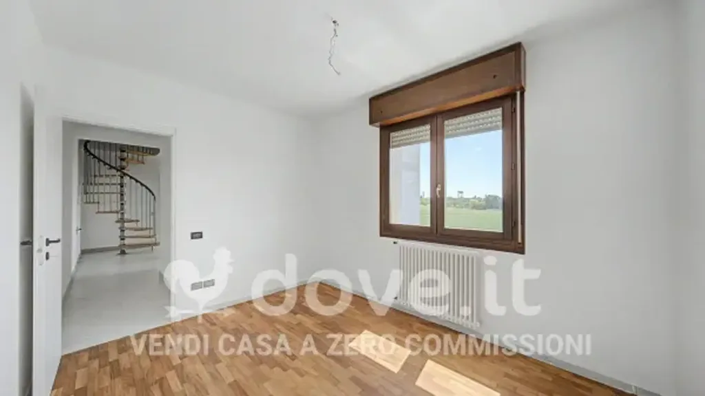 Pièces - Bright Trilocale with Mansard in Padua