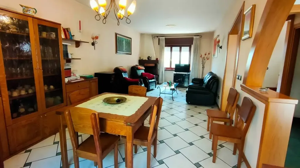 Söögituba - Villa with Private Garden in Udine