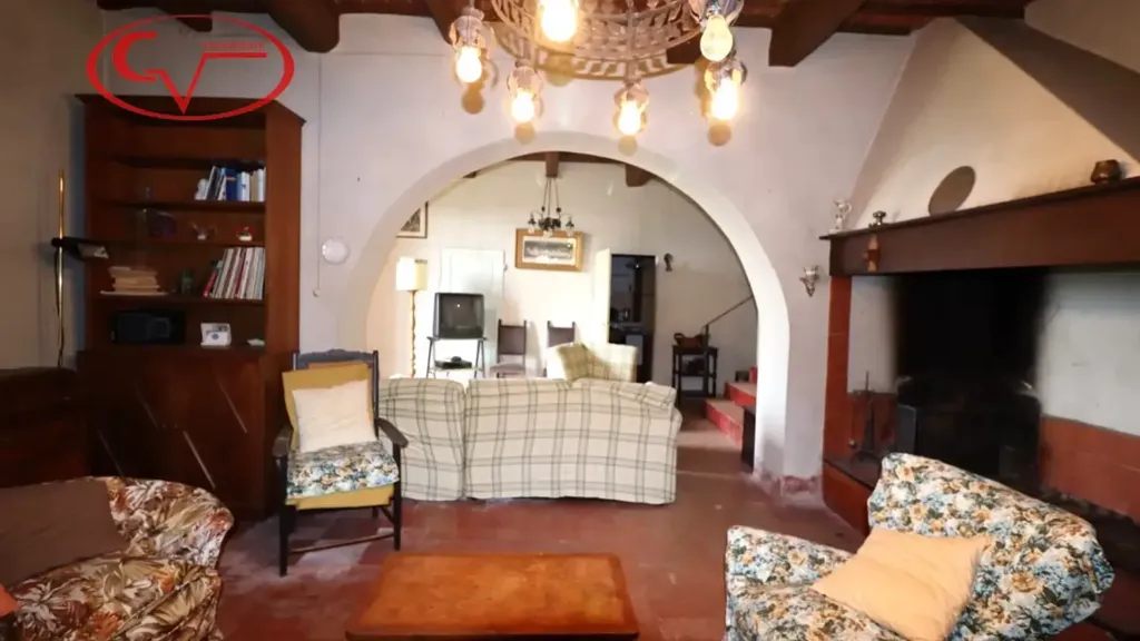 Séjour - Historic Villa with Olive Grove in Montevarchi