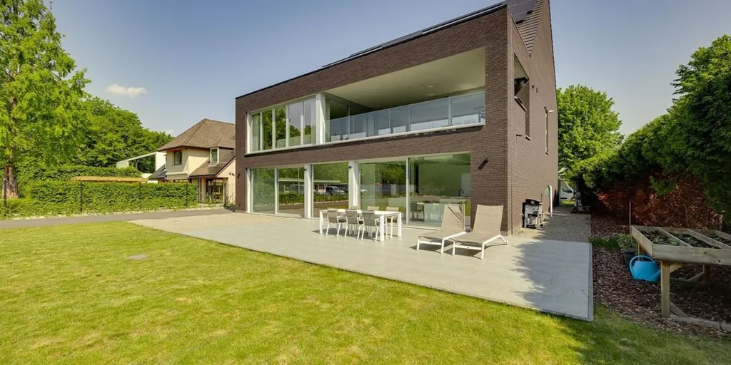 Exterior - Mixed-Use Building with Showroom in Borsbeek