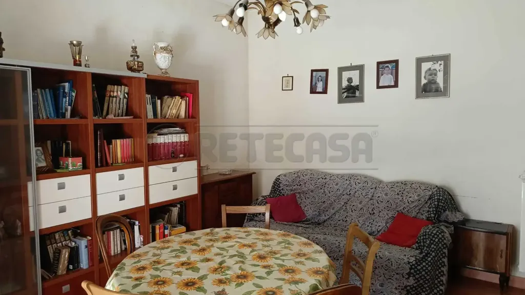 Salle à manger - Rear-Facing Apartment with Terrace in Ladispoli