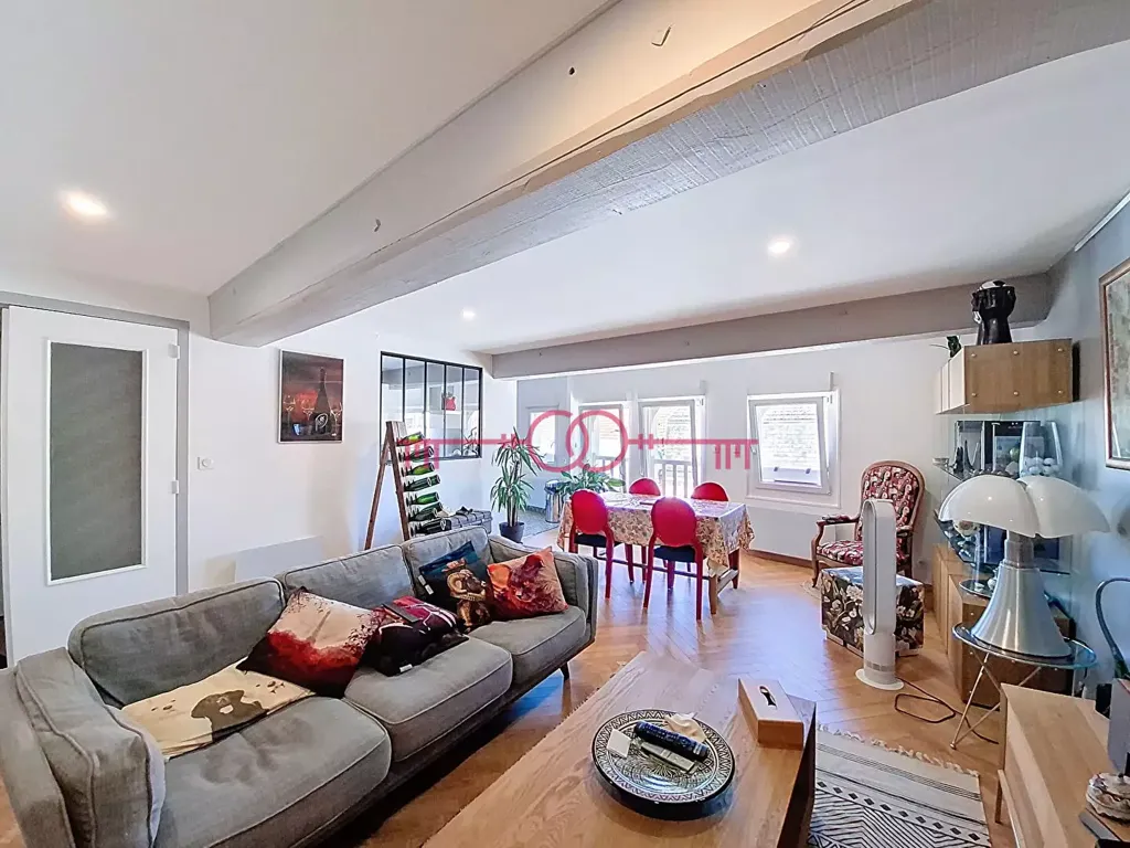 Séjour - Appartement Rénové en Hyper Centre à Châlons-en-Champagne