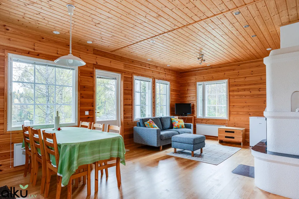Séjour - Cottage with River View and Sauna in Muhos