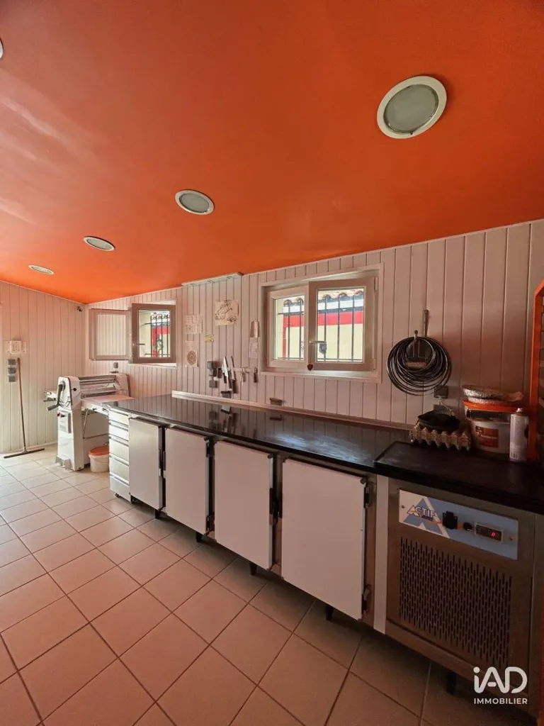 Cucina - Bakery with Attached House in Cussac-Fort-Médoc