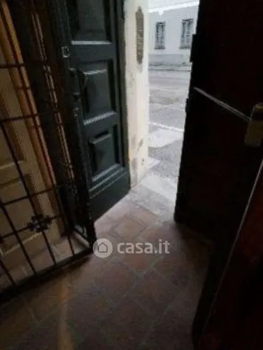 Esik - Four-Level Apartment with Terraces in Cremona