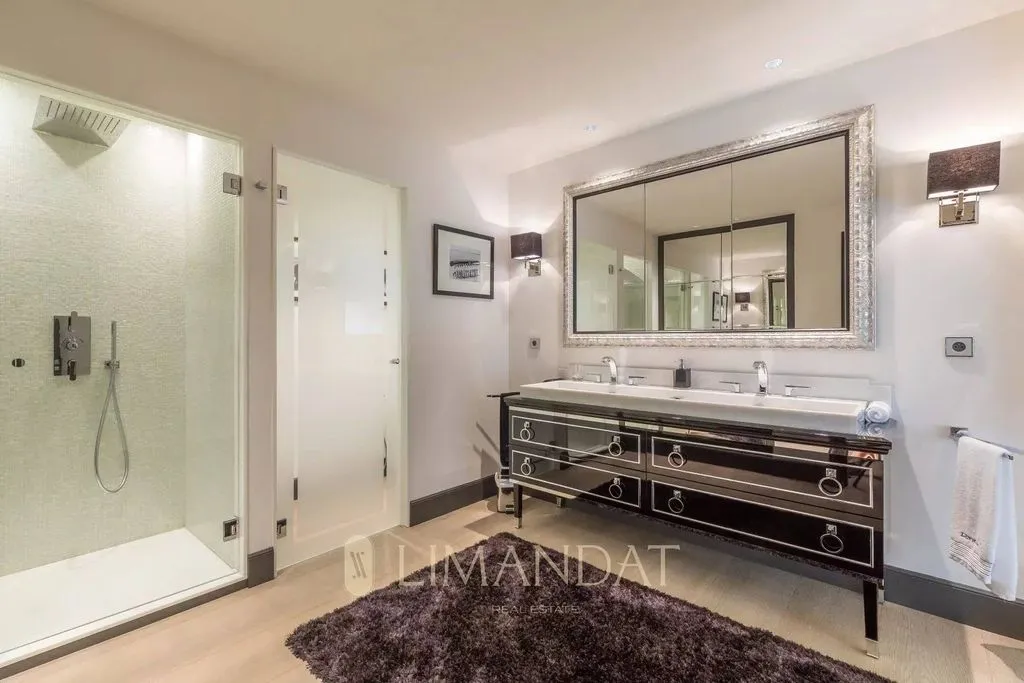 Vannitoad - Luxury Villa with Sea View in Grimaud