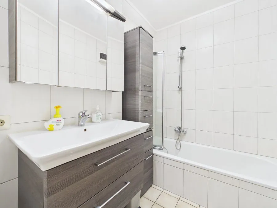 Salles de bain - Appartement 2 Chambres avec Vue Dégagée à Gilsdorf