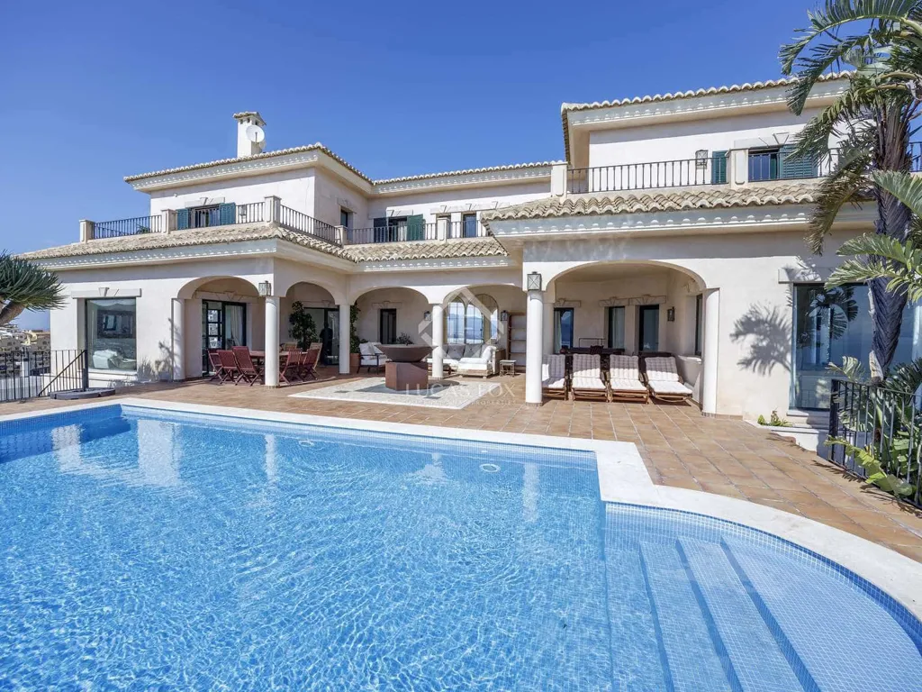 pool_area