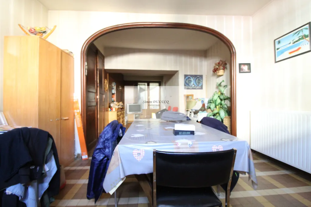 Salle à manger - Ensemble Immobilier avec Local Commercial à Saint-Affrique