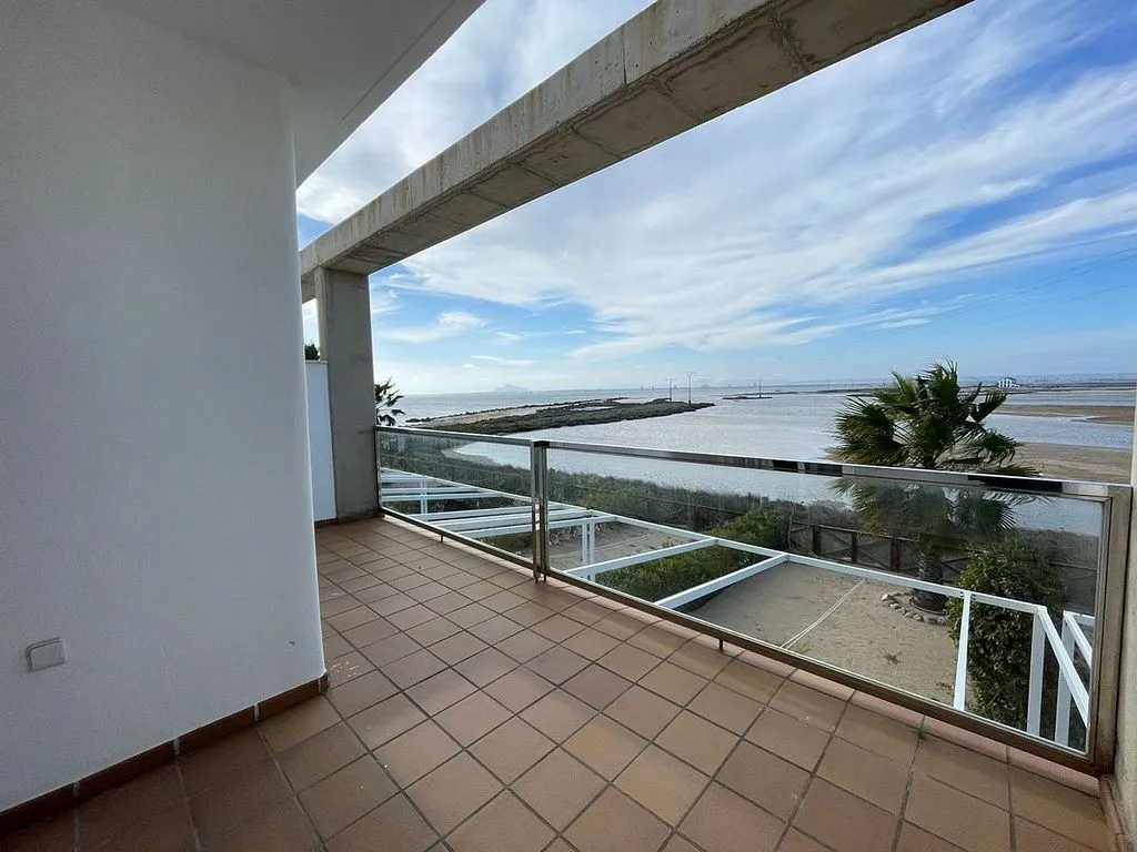 Balcon - Modern Apartment with Sea View in Manga