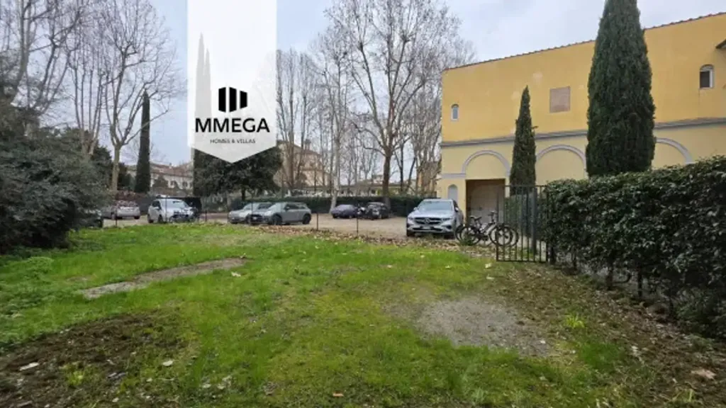 Aed - Historic Studio Apartment in Oltrarno, Florence