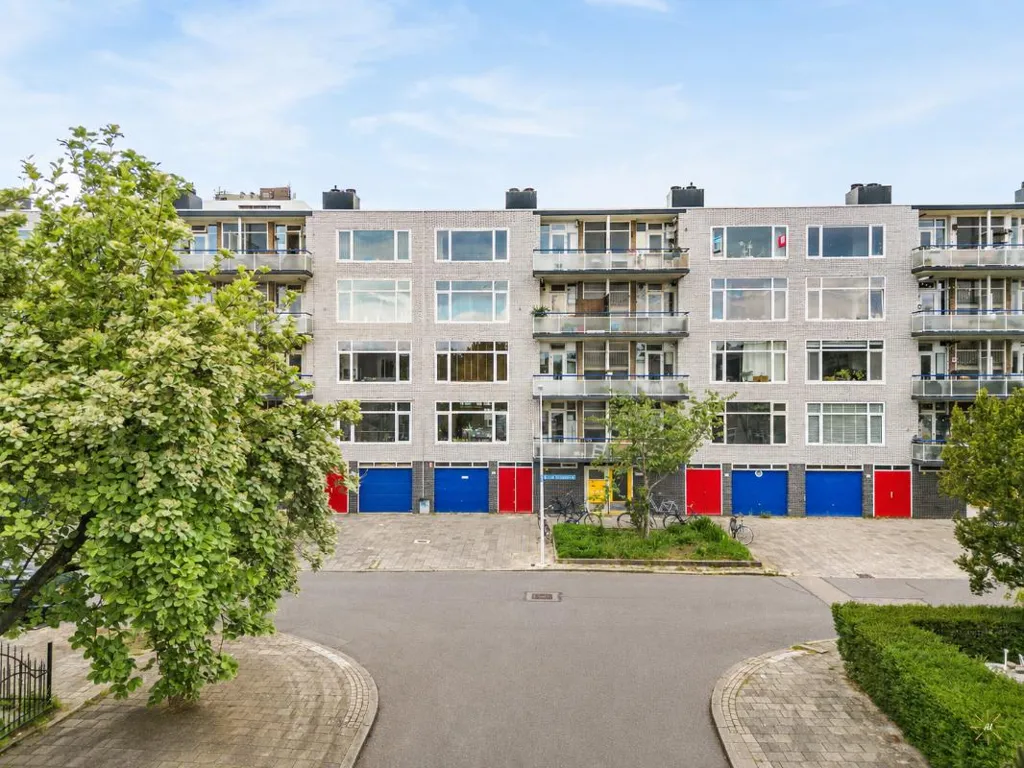 Välivaade - Rietveld-Designed Flat with Balcony in Utrecht