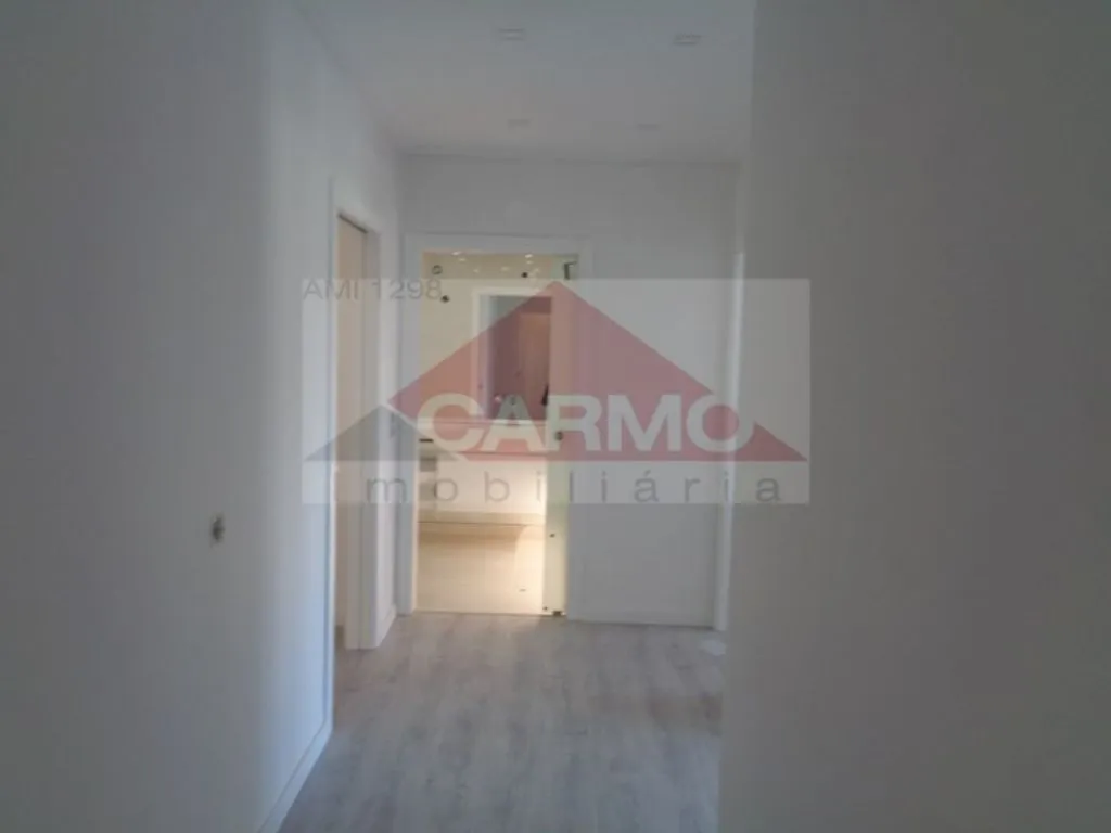 Hallway - Luxury T3 Flat with Solar Panels in Montijo