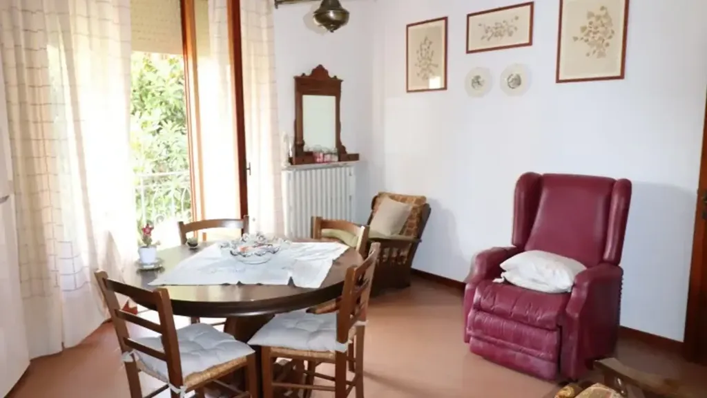 Salle à manger - Trifamiliare Villa with Garden in Montevarchi