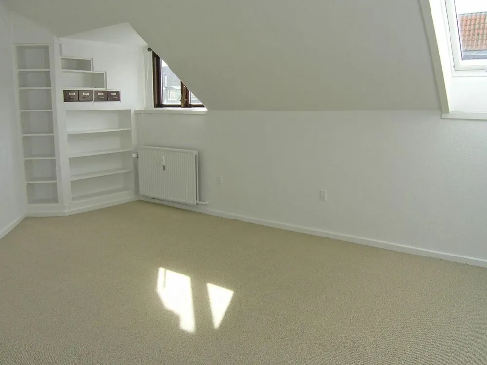Rooms - Spacious Flat with Church Square View in Midtown