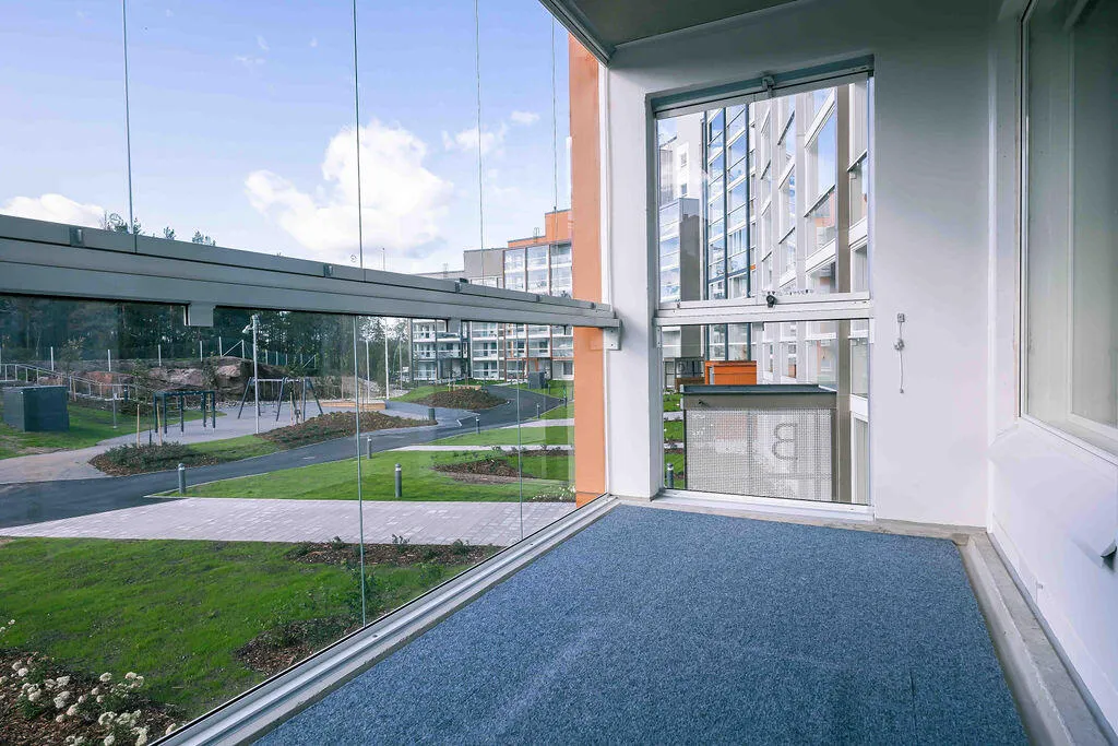 Rõdu - Bright 2-Bedroom Flat with Balcony in Espoo