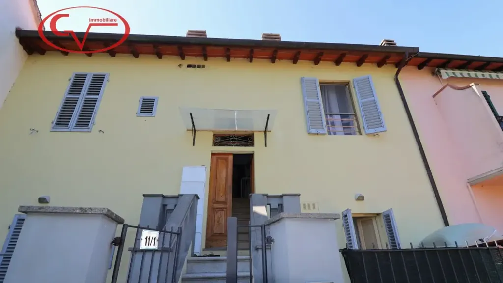 Extérieur - Terraced Villa with Balcony in Montevarchi