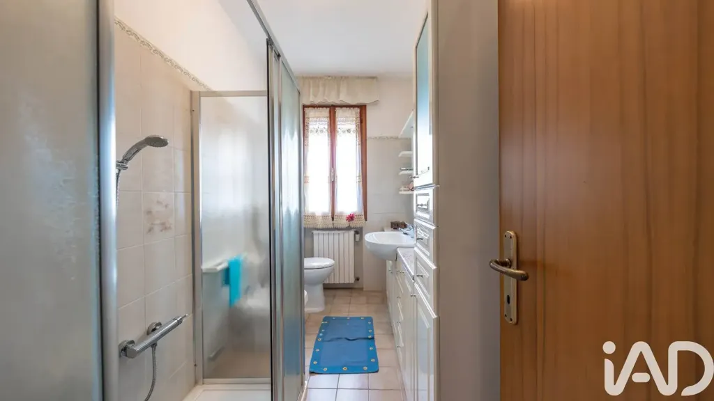 Salles de bain - Villa with Courtyard in Massa Fiscaglia