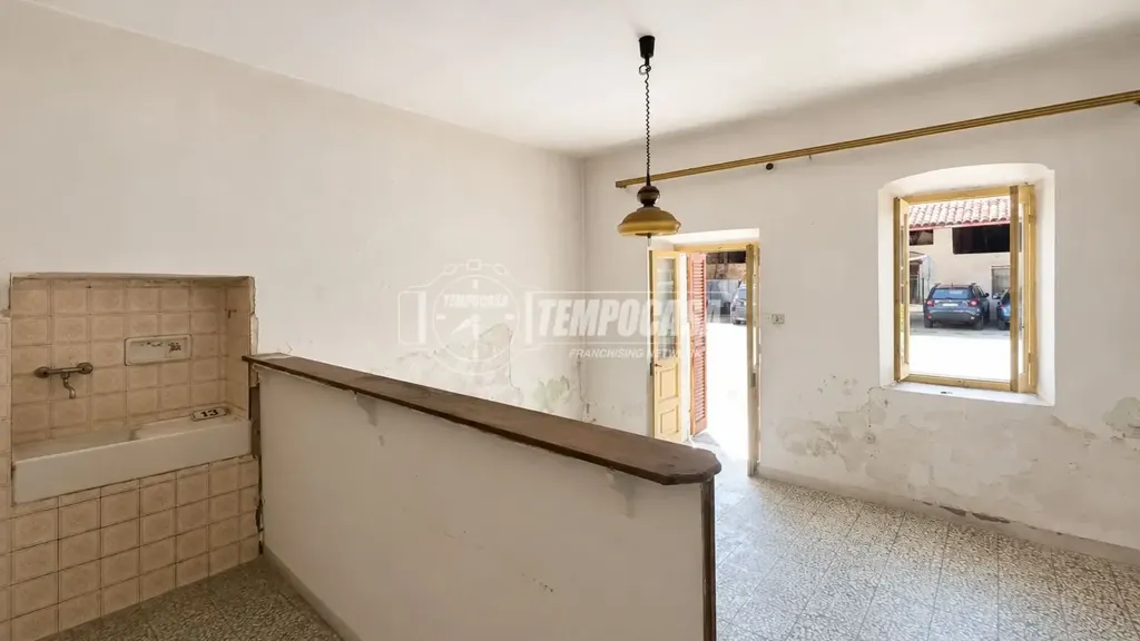 Pièces - Terraced House with Garden in Vesignano